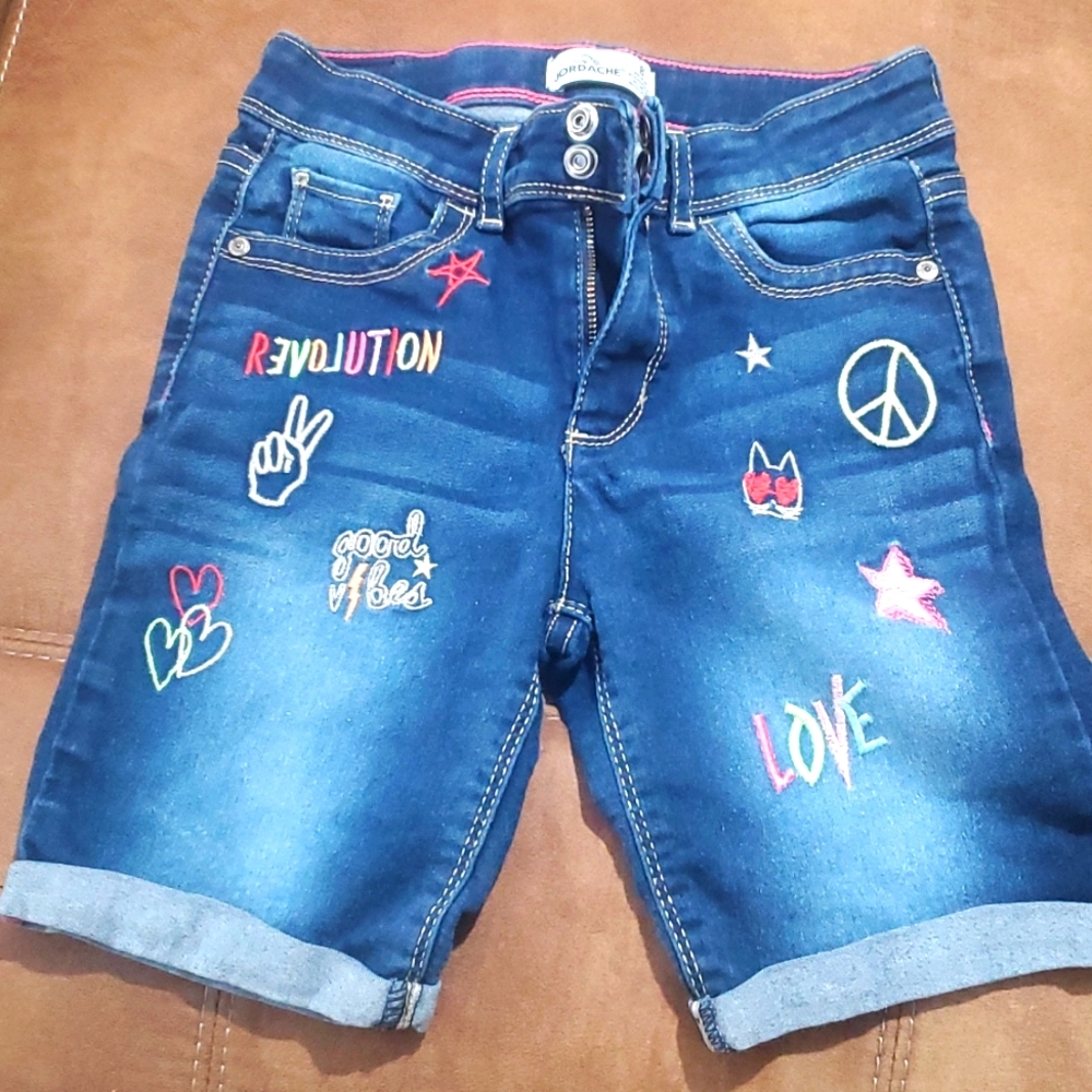 Girls Design Shorts Size 8